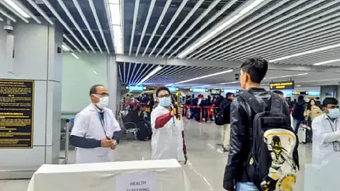 കോവിഡ് 19: ടൂറിസം, വ്യോമയാന മേഖലകള്ക്ക് 8,500 കോടി രൂപയുടെ നഷ്ടമുണ്ടാകുമെന്ന് വിദഗ്ധര്