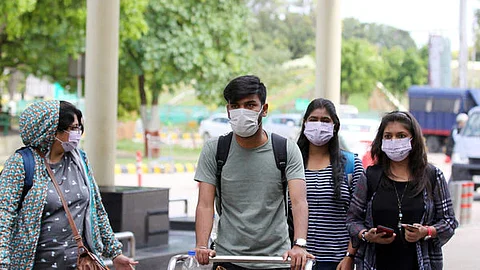 കൊറോണ വൈറസ് ബാധ : മാസ്കിന് കൃത്രിമ ക്ഷാമം സൃഷ്ടിക്കുന്നവര്ക്കെതിരെ കര്ശന നടപടിക്ക് അധികൃതര്