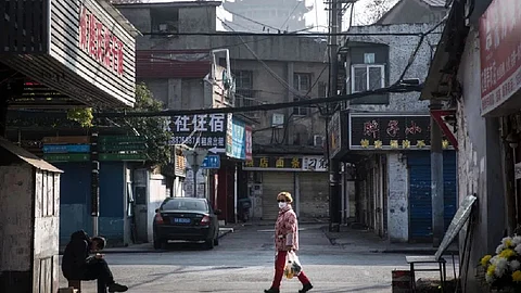 ‘അനാസ്ഥയുടെ അങ്ങേയറ്റം’; കൊറോണ വൈറസില് ചൈന ലോകത്തെ തെറ്റിദ്ധരിപ്പിച്ചത് ഇങ്ങനെ