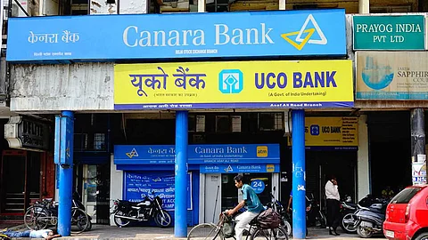 മാര്ച്ച് 27ന് ബാങ്ക് പണിമുടക്ക്; പ്രതിഷേധം ലയനത്തിനെതിരെ