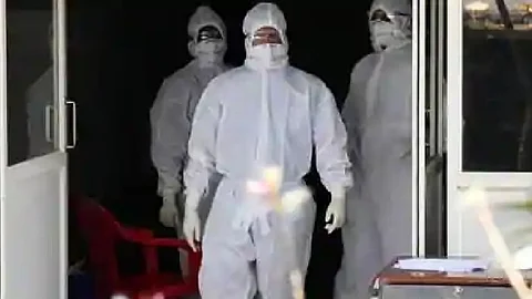 ‘രണ്ടു ദിവസം എറണാകുളത്ത്, അതിരപ്പിള്ളിയും ചെറുതുരുത്തിയും സന്ദര്ശിച്ച് മൂന്നാറിലേക്ക്’; കോവിഡ് സ്ഥിരീകരിച്ച യുകെ പൗരന്റെ യാത്ര