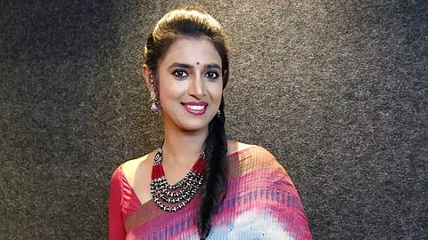 അജിത് ആരാധകന്റെ അശ്ലീല കമ്ന്റിനെതിരെ കസ്തൂരി; ഉടന് പ്രതികരിച്ച് ട്വിറ്റര് ഇന്ത്യ