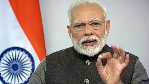 ‘അവരുടെ സംഭാവന രാജ്യം എപ്പോഴും ഓര്ക്കും’; ഡോക്ടര്മാരെയും നഴ്സുമാരെയും പുകഴ്ത്തി മോദി