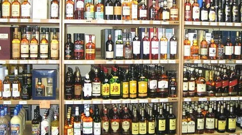 ബിവറേജിലെ സമയം മാറ്റി; 10 മുതല് 5 വരെ മാത്രം മദ്യ വില്പ്പന