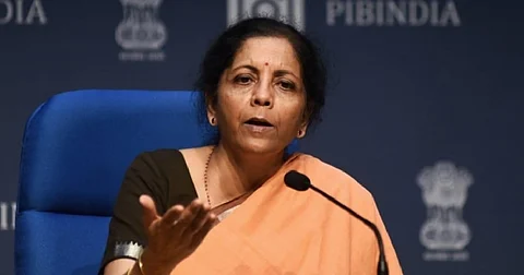 സൗജന്യ അരി, ഇന്ഷുറന്സ്, കര്ഷകര്ക്ക് 2000 രൂപ, വനിതകള്ക്ക് 500; 1.70 ലക്ഷം കോടിയുടെ കേന്ദ്ര പാക്കേജ്