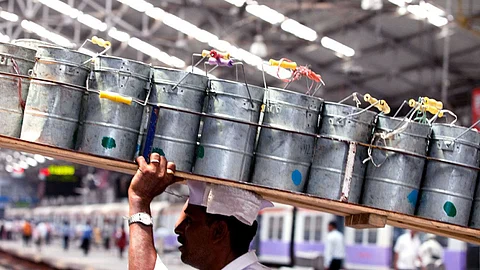 കൊവിഡ് 19: നിരത്തിലിറങ്ങാതെ മുംബൈയിലെ ഡബ്ബാവാലകളും