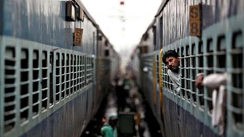 ട്രെയിന് സര്വീസുകള് മെയ് മൂന്നിന് ശേഷം