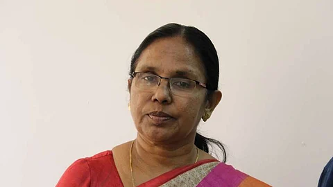 മറച്ചുവെക്കുന്നത് നാടിനോട് ചെയ്യുന്ന ക്രൂരത, നിര്ദേശം ലംഘിച്ചാല് ഇനി നിയമനടപടിയെന്ന് ആരോഗ്യമന്ത്രി