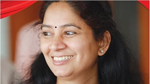 പൊതുപ്രവര്ത്തകയ്ക്ക് ചേരാത്തത്, പ്രതിഭയെ തള്ളി സിപിഐഎം ജില്ലാ സെക്രട്ടറി