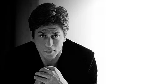 പണത്തിന് പുറമേ ക്വാറന്റൈന് ഓഫീസ് , പക്ഷേ ഷാരൂഖ് ഖാനെതിരെ പ്രചരിപ്പിക്കുന്നത് പാക്കിസ്ഥാന് 45 കോടി നല്കിയെന്ന വ്യാജവാര്ത്ത