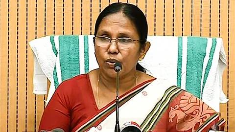 ‘പരസ്പരം സഹകരിച്ച് കാര്യങ്ങള് ചെയ്യേണ്ടിടത്ത് എന്തിനാണ് ഈ നാടകം കളിക്കുന്നത്, നാട്ടുകാര് എല്ലാം കാണുന്നുണ്ട്’; കെകെ ശൈലജ