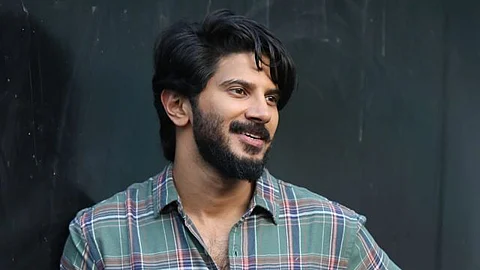 പ്രഭാകരാ വിളി തെറ്റിദ്ധരിച്ചു, ദുല്ഖറിനെതിരെ ഹേറ്റ് കാമ്പയിനും ആക്രമണവും, അച്ഛനെ
വലിച്ചിഴയ്ക്കരുതെന്ന് അഭ്യര്ത്ഥന