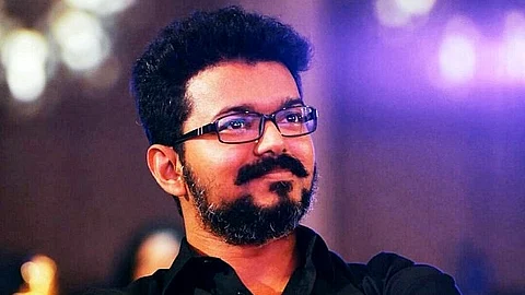 ദുരിതത്തിലായ ആരാധകര്ക്ക് 5000 രൂപ വീതം, അക്കൗണ്ടിലേക്ക് വിജയ്
പണമയച്ചെന്ന് ആരാധകര്