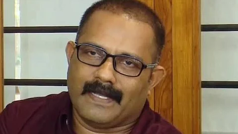 കെഎം ഷാജി പണം തട്ടിയെന്ന് മുന് ലീഗ് നേതാവ്, ആരോപണം നിഷേധിച്ച് സ്കൂള് മാനേജര്