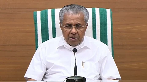 'അവരെവിടെ വേണമെങ്കിലുമെത്താം, അവരുടെ വഴിക്ക് സഞ്ചരിക്കട്ടെ ; എന്ഐഎ അന്വേഷണം സെക്രട്ടറിയേറ്റിലേക്കുമെന്നതില് മുഖ്യമന്ത്രി