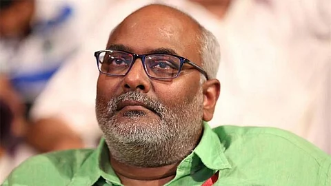 ആരാണ് താങ്കൾ ? മരഗതമണിയോ
കീരവാണിയോ അതോ ക്രീമോ?