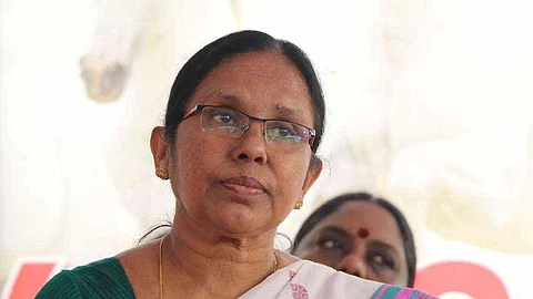 'പ്രതിയായ അധ്യാപകന് സമൂഹത്തിന് അപമാനം, അര്ഹമായ ശിക്ഷ ലഭിക്കണം'; കെകെ ശൈലജ