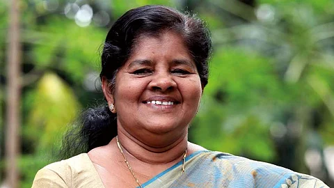 അണ്ടിയാപ്പീസില് പോകുന്നതില് അഭിമാനം,സ്ത്രീവിരുദ്ധ അധിക്ഷേപങ്ങളോട് മന്ത്രി മേഴ്സിക്കുട്ടിയമ്മ