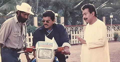 അമ്മയുടെ വിലക്ക്, ആരും വിളിക്കാത്തതിന്റെ ആത്മരോഷം സുകുമാരൻ പ്രകടിപ്പിച്ചു, ബൈജു കൊട്ടാരക്കര