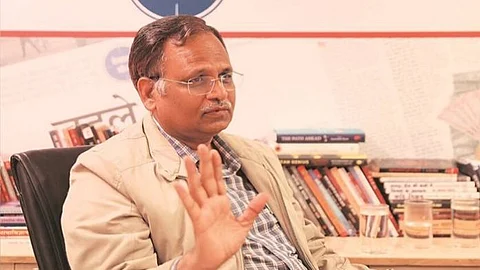 ഡല്ഹി ആരോഗ്യമന്ത്രി കോവിഡ് ലക്ഷണങ്ങളോടെ ആശുപത്രിയില്; അമിത്ഷായുടെ യോഗത്തില് പങ്കെടുത്തു