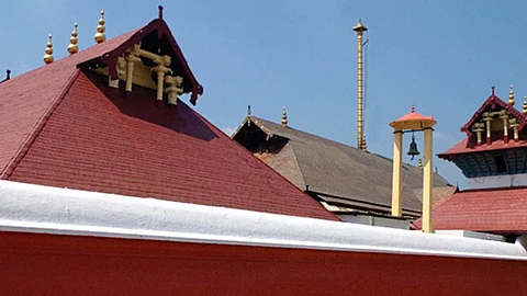 'ക്ഷേത്രങ്ങള് തുറക്കുന്നത് സര്ക്കാരിന്റെ സാമ്പത്തിക പ്രതിസന്ധി മറികടക്കാന്'; ഭക്തര് വിട്ടുനില്ക്കണമെന്ന് ഹിന്ദുഐക്യവേദി