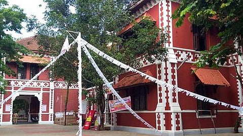 യൂണിവേഴ്സിറ്റി കോളേജ് കേരളത്തിലെ ഏറ്റവും മികച്ച കോളേജ്; രാജ്യത്തെ 100 കോളേജുകളില് 23ാം സ്ഥാനം