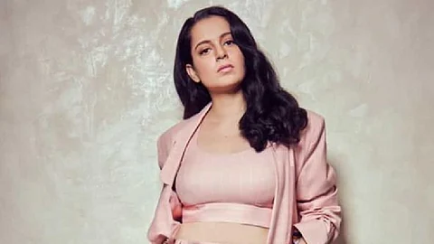'അടുത്ത് നടക്കുന്നതൊന്നും കാണില്ല, അമേരിക്കയിലെ പ്രശ്നങ്ങളറിയാം'; ബോളിവുഡ് താരങ്ങള്ക്കെതിരെ കങ്കണ