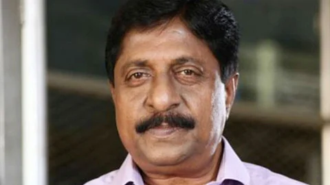 അങ്കണവാടി ടീച്ചര്മാര്ക്കെതിരായ പരാമര്ശം; നടന് ശ്രീനിവാസനെതിരെ വനിതാകമ്മീഷന് കേസെടുത്തു