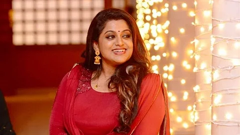 'എന്ത് വൃത്തികേടും വിളിച്ചു പറയാമെന്ന് കരുതേണ്ട, കേരള പോലീസ് ഡബിൾ സ്ട്രോങ്ങാണ്'; വീണ നായർ