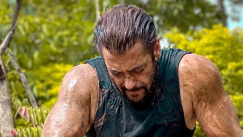 കര്ഷകര്ക്ക് ആദരമര്പ്പിച്ച് സല്മാന് ഖാന്; എന്ത് പ്രഹസനമാണെന്ന് സോഷ്യല് മീഡിയ