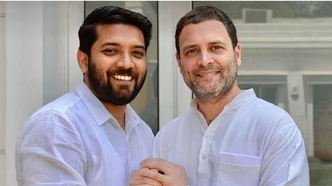 കോണ്ഗ്രസിനെ തിരിച്ചു കൊണ്ടുവരാന് രാഹുല് വേണം; അധ്യക്ഷ പദവി ഏറ്റെടുക്കണമെന്ന് ഷാഫി പറമ്പില്