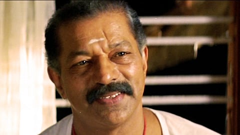 'കടുത്ത ചൂടിനെ വക വയ്ക്കാതെ സഖാക്കളോടൊപ്പം വീട് വീടാന്തരം കയറി ഇറങ്ങിയ മലയാളത്തിലെ മഹാ നടൻ'