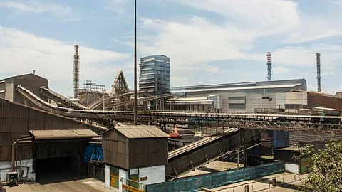 പരിസ്ഥിതിയും മനുഷ്യജീവനുമാണ് വലുത്, വേദാന്ത സ്റ്റെര്ലൈറ്റ് പ്ലാന്റ് തുറക്കില്ല, ഹര്ജി ഹൈക്കോടതി തള്ളി