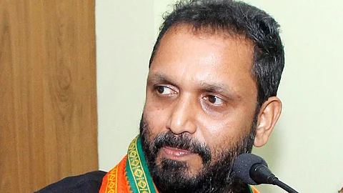 തീവ്രവര്ഗീയ നിലപാടുമായി സുരേന്ദ്രന്റെ വാര്ത്താസമ്മേളനം; ധ്രുവീകരണത്തിലൂടെ
ഹിന്ദു-ക്രിസ്ത്യന് വോട്ട് ഏകീകരണം ലക്ഷ്യം