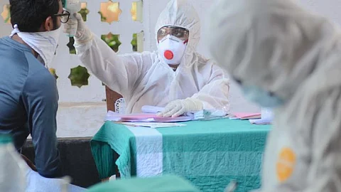 8000 കടന്ന് രോഗികള്; ഇന്ന് 8830 പേര്ക്ക് കൊവിഡ്