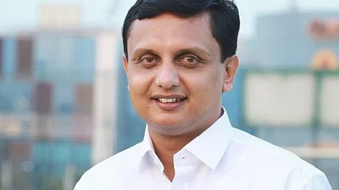 'ചില നിഷ്പക്ഷര് തൊണ്ടവിടാതെ വിഴുങ്ങി ഛര്ദ്ദിക്കുന്നു', ആരോപണം ഉന്നയിച്ചവരെ തെളിവ് പുറത്തുവിടാന് വെല്ലുവിളിച്ച് പിഎ മുഹമ്മദ് റിയാസ്