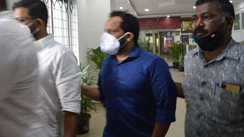 ബിനോയിക്കും അഭിഭാഷകര്ക്കും അനുമതി നല്കാതെ ഇ.ഡി ; ബിനീഷ് കോടിയേരിയെ കാണാനായില്ല