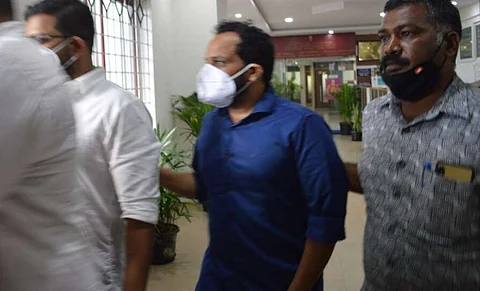 ബംഗളൂരു മയക്കുമരുന്ന് കേസ് : ബിനീഷ് കോടിയേരി അറസ്റ്റില്