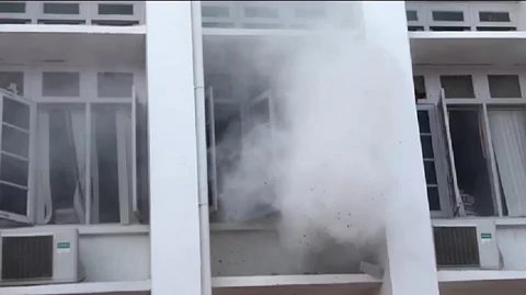 സെക്രട്ടേറിയറ്റിലെ തീപിടുത്തം: മദ്യക്കുപ്പികള് കണ്ടെത്തി, ഷോര്ട്ട് സര്ക്യൂട്ടിന് തെളിവില്ലെന്ന് ഫോറന്സിക് റിപ്പോര്ട്ട്