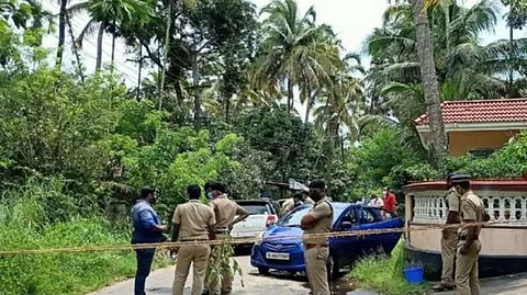 ബിജെപിക്കാരാനായ കൊലക്കേസ് പ്രതിയെ വെട്ടിക്കൊന്നു; എ.സി. മൊയ്തീന്റെ പങ്ക് അന്വേഷിക്കണമെന്ന് കെ. സുരേന്ദ്രന്