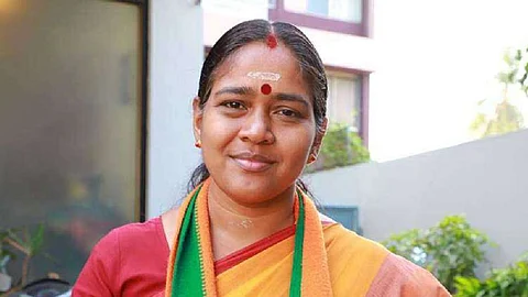 ബി.ജെ.പിയില് നിന്നും ഒരുപാടാളുകള് വിജയിക്കുന്ന തെരഞ്ഞെടുപ്പ്; അവരെ കൈപിടിച്ച് നിയമസഭയില് ഇരുത്താനാണ് ആഗ്രഹമെന്ന് ശോഭ സുരേന്ദ്രന്