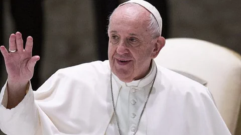 'അവരും ദൈവത്തിന്റെ മക്കളാണ്, കുടുംബജീവിതത്തിന് അവകാശമുണ്ട്'; സ്വവര്ഗാനുരാഗികളെ പിന്തുണച്ച് ഫ്രാന്സിസ് മാര്പാപ്പ