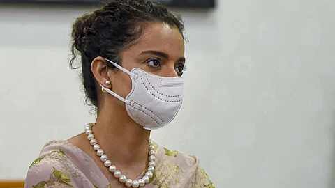 രാജ്യദ്രോഹക്കേസില് കങ്കണക്കും സഹോദരിക്കും മുംബൈ പൊലീസിന്റെ സമന്സ്; 26, 27 തിയതികളില് ഹാജരാകണം