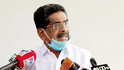 'വിജയത്തിന് പിതൃത്വം അവകാശപ്പെടാന് ഒരുപാട് പേരുണ്ടാകും, പരാജയം അനാഥനാണ്', പൂര്ണ ഉത്തരവാദിത്വം ഏറ്റെടുക്കുന്നുവെന്ന് മുല്ലപ്പള്ളി