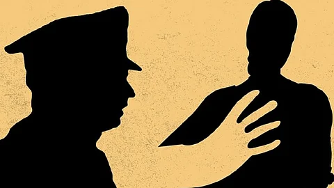 മാളിലെ സി.സി.ടി.വി ദൃശ്യങ്ങള് പരിശോധിക്കും, നടിയെ അപമാനിച്ച സംഭവത്തില് പൊലീസ് സ്വമേധയാ കേസെടുക്കും