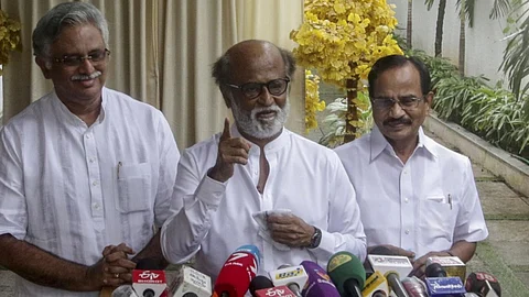 'ജയിച്ചാല് അത് ജനങ്ങളുടെ വിജയം, തോറ്റാല് ജനങ്ങളുടെ തോല്വി'; തന്റേത് ജാതിയും മതവുമില്ലാത്ത രാഷ്ട്രീയമെന്ന് രജനികാന്ത്