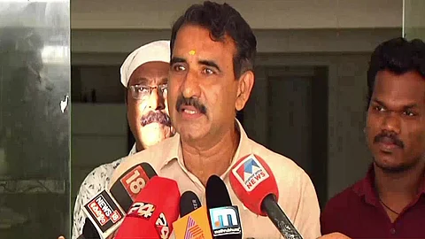 'തോല്വി തന്റെമേല് കെട്ടിവെച്ച് കുപ്രചരണം നടത്തുന്നു'; ബി ഗോപാലകൃഷ്ണനെതിരെ പൊലീസില് പരാതി നല്കി ഹിന്ദു ഐക്യവേദി നേതാവ്