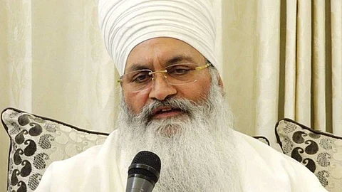 'സര്ക്കാര് നീതി നല്കുന്നില്ല', കര്ഷകസമരത്തിന് ഐക്യദാര്ഢ്യം പ്രഖ്യാപിച്ച് സിഖ് പുരോഹിതന് സ്വയം വെടിവെച്ച് മരിച്ചു