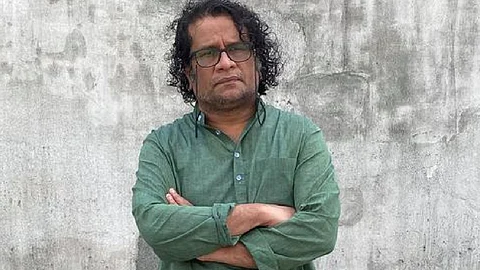 'എന്റെ നാടക സൃഹൃത്തുക്കള് വഴിയില് ക്ഷീണിതരായി ഇരിക്കുന്നുണ്ട്, ഞങ്ങളും കലാകാരന്മാരാണ്'; ഹരീഷ് പേരടി