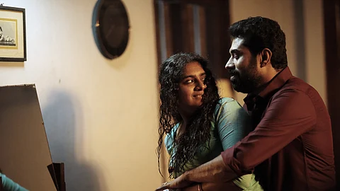 സിനിമയുടെ കെട്ട് ഇറങ്ങിക്കഴിയുമ്പോള് അടുക്കളയിലേക്ക് നോക്കി 'ഒരു ചായ' എന്ന് വിളിച്ചു പറയാതെ ഇരിക്കുക|The Great Indian Kitchen Review